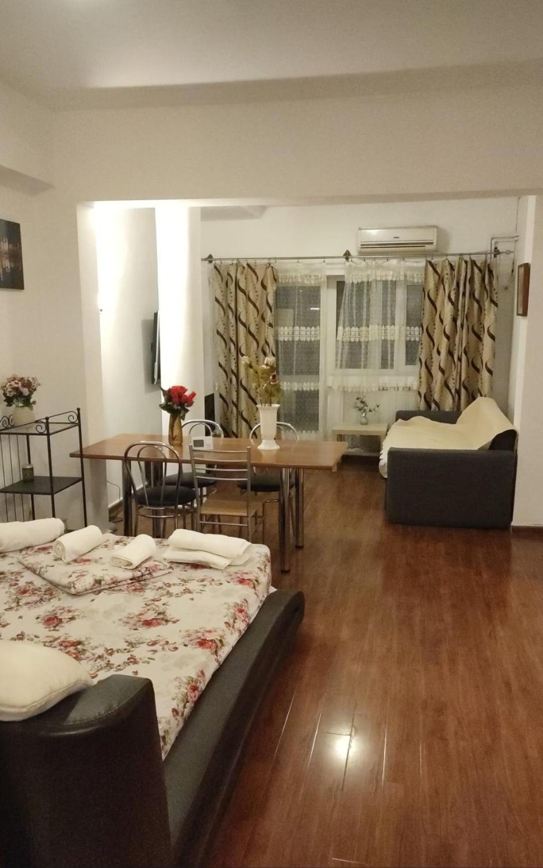 Old Center Apartament 부쿠레슈티 외부 사진